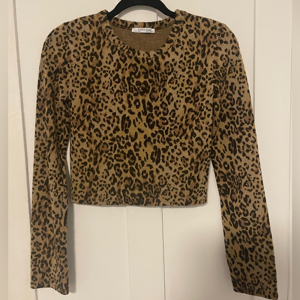Long sleeve cheetah Zara top